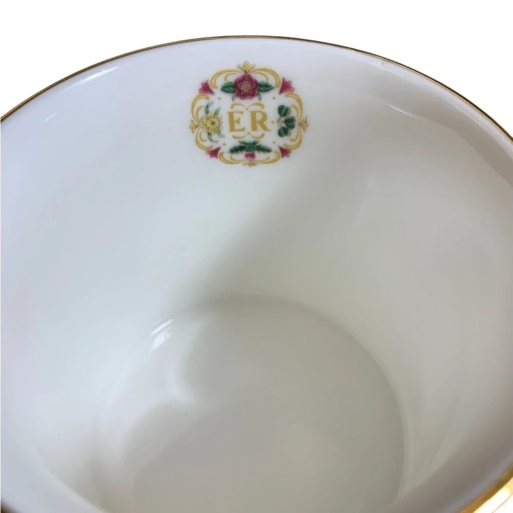 2012 Queen Elizabeth Diamond Jubilee Tea Cup Set. Gold Trim, Royal Designs, Mint